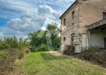 AB0C9DA4-B1A0-48C5-BB29-D4DA8F0071C8.jpeg - Casale Jesi - foto 24