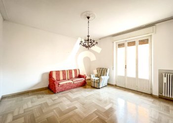 E22AD156-74CD-4F3E-A3B1-6FF2C792DB8F.jpeg - Quadrilocale Jesi - foto 2