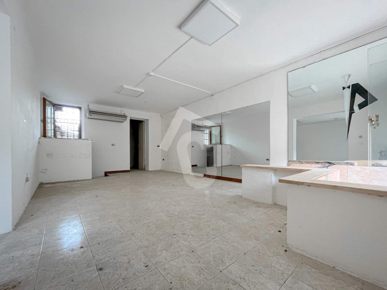 A0BB3C93-6D9F-41F1-9EC1-930FB7769FAA.jpeg - Locale Commerciale Jesi - foto 3