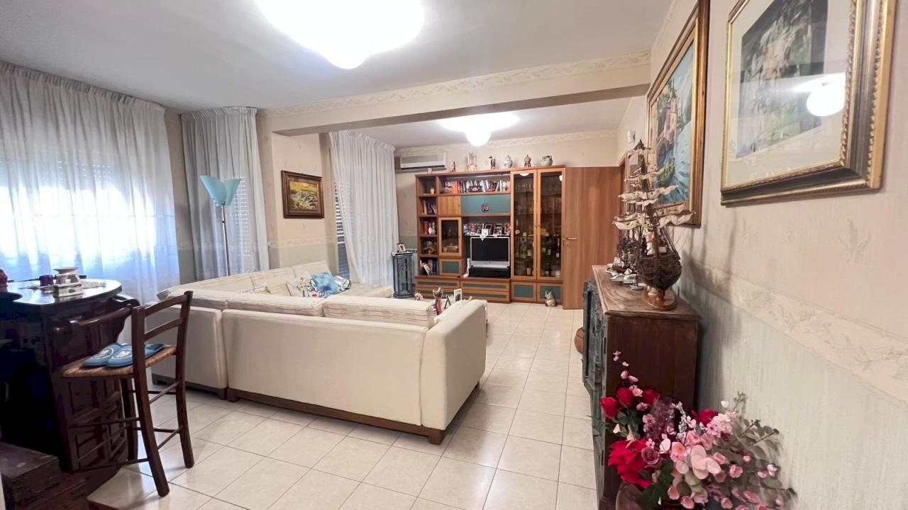 WhatsApp Image 2025-09-16 at 10.07.17.jpeg - Quadrilocale Catania - foto 3