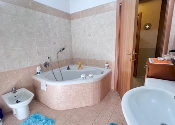 WhatsApp Image 2025-09-16 at 10.07.17 (5).jpeg - Quadrilocale Catania - foto 15