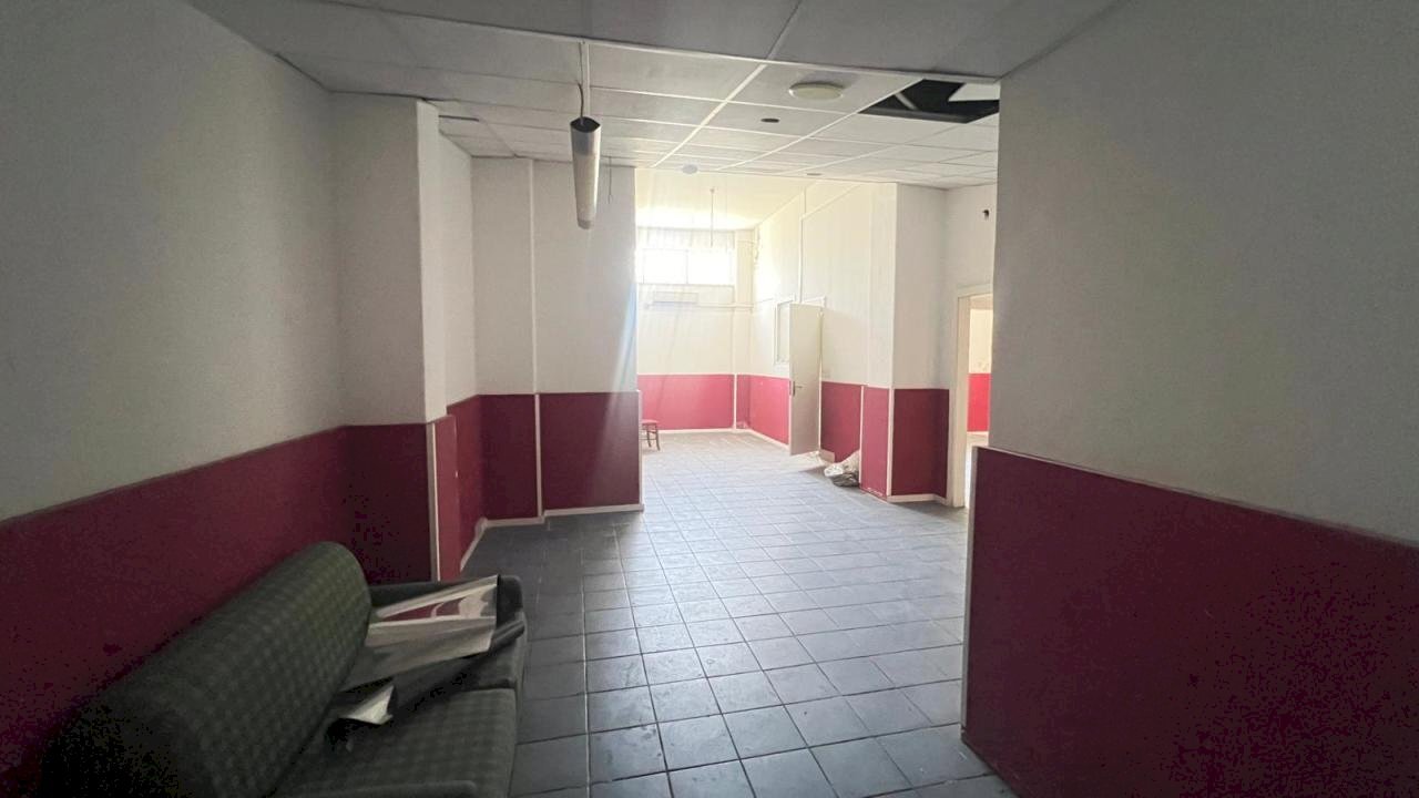 WhatsApp Image 2025-07-04 at 08.47.34 (2).jpeg - Locale Commerciale San Gregorio di Catania - foto 2