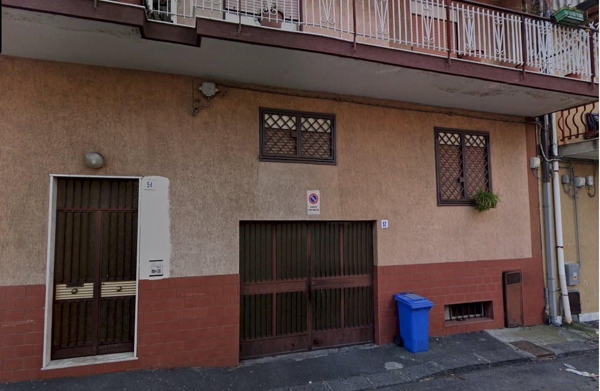 facciata deposito gravina.jpg - Capannone Gravina di Catania - foto 1