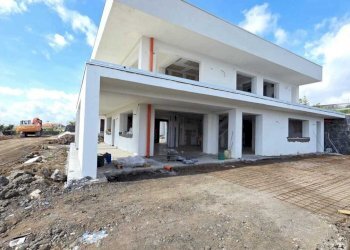 WhatsApp Image 2026-03-11 at 12.00.08 (1).jpeg - Villa Sant'Agata Li Battiati - foto 1