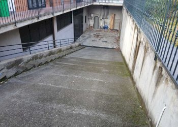 WhatsApp Image 2025-01-20 at 10.24.00 (2).jpeg - Locale Commerciale Aci Bonaccorsi - foto 2