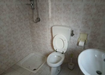 WhatsApp Image 2025-01-20 at 10.24.00 (4).jpeg - Locale Commerciale Aci Bonaccorsi - foto 4