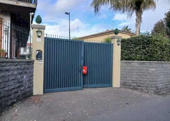 WhatsApp Image 2025-01-20 at 10.24.01 (5).jpeg - Locale Commerciale Aci Bonaccorsi - foto 10