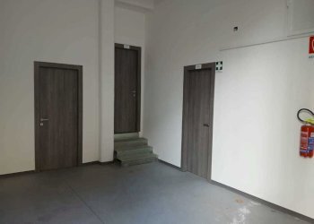 WhatsApp Image 2025-01-20 at 10.24.01.jpeg - Locale Commerciale Aci Bonaccorsi - foto 12