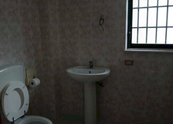 WhatsApp Image 2025-01-20 at 10.24.02 (1).jpeg - Locale Commerciale Aci Bonaccorsi - foto 13