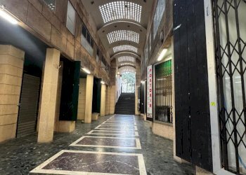 WhatsApp Image 2025-02-17 at 16.25.48.jpeg - Locale Commerciale Via XII Ottobre 9, Genova - foto 7