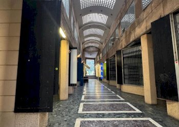 WhatsApp Image 2025-02-17 at 16.25.49.jpeg - Locale Commerciale Via XII Ottobre 9, Genova - foto 8