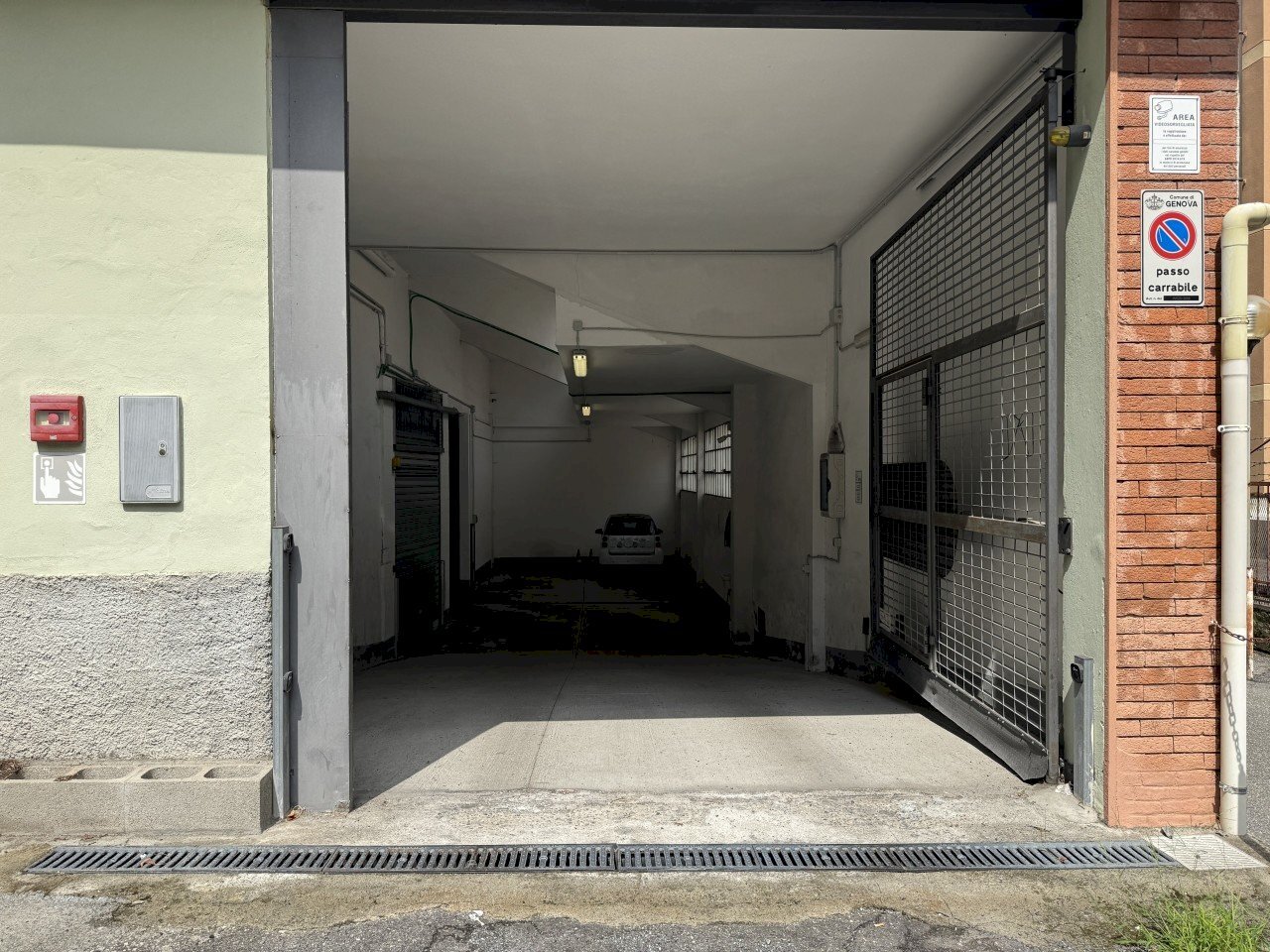 IMG_4149.JPG - Box Via Posalunga 68H, Genova - photo 1