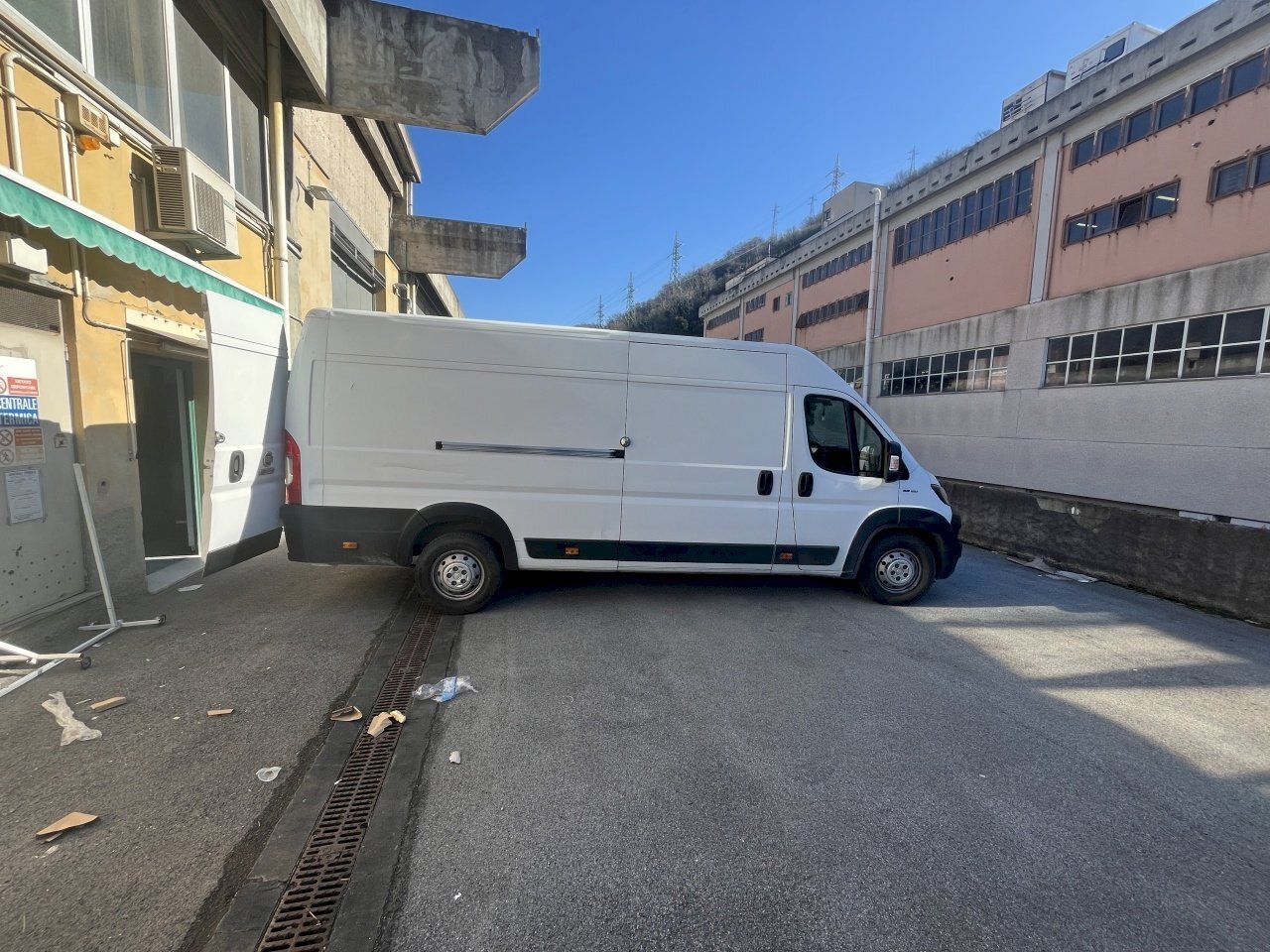 IMG_5634.JPG - Commercial Premises Via Gelasio Adamoli 241e, Genova - photo 2