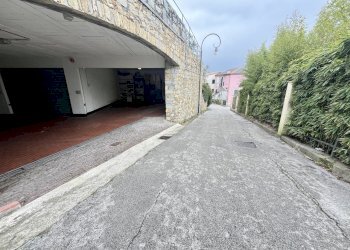 IMG_5378.JPG - Box Via Michele Massone SNC, Pieve Ligure - foto 1