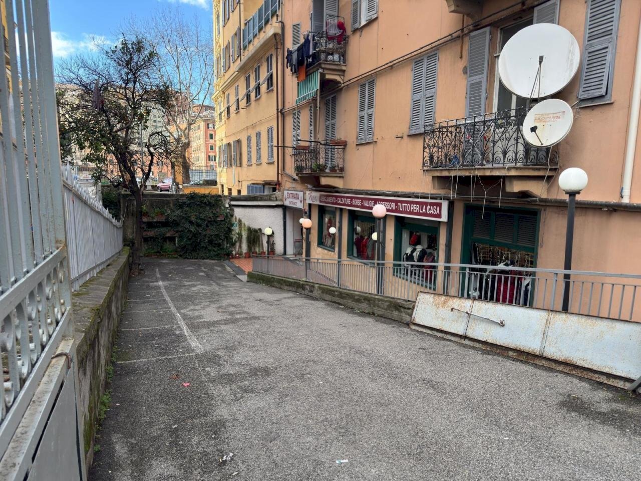 IMG-20250128-WA0015.jpg - Commercial Premises Corso Sardegna 54A, Genova - photo 1