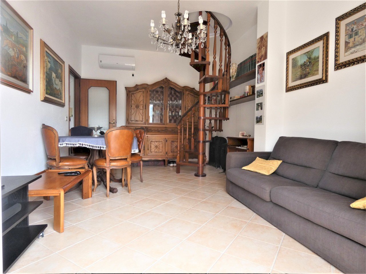 soggiorno 2.JPG - Apartment Via Isonzo 16, Loano - photo 3