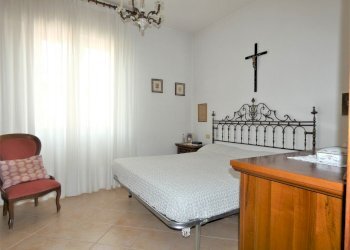 camera matrimoniale.JPG - Appartamento Via Isonzo 16, Loano - foto 10