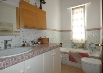 bagno.JPG - Appartamento Via Isonzo 16, Loano - foto 11