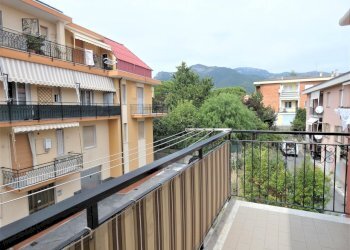 seconda balconata.JPG - Appartamento Via Isonzo 16, Loano - foto 12