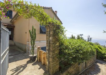 IMG_7853.jpg - Appartamento Via del Pianello 12, Genova - foto 2