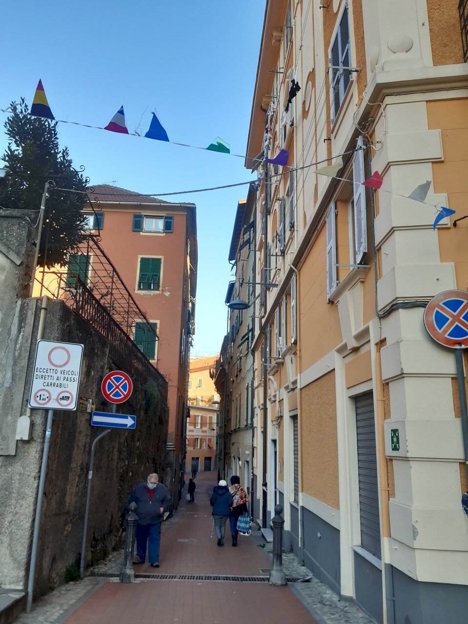 20220112_093431.jpg - Quadrilocale Via Beata Chiara 9, Genova - foto 2