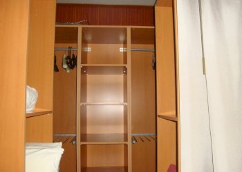 cabina armadio.jpg - Quadrilocale Via Giovanni Amarena 14A, Genova - foto 6