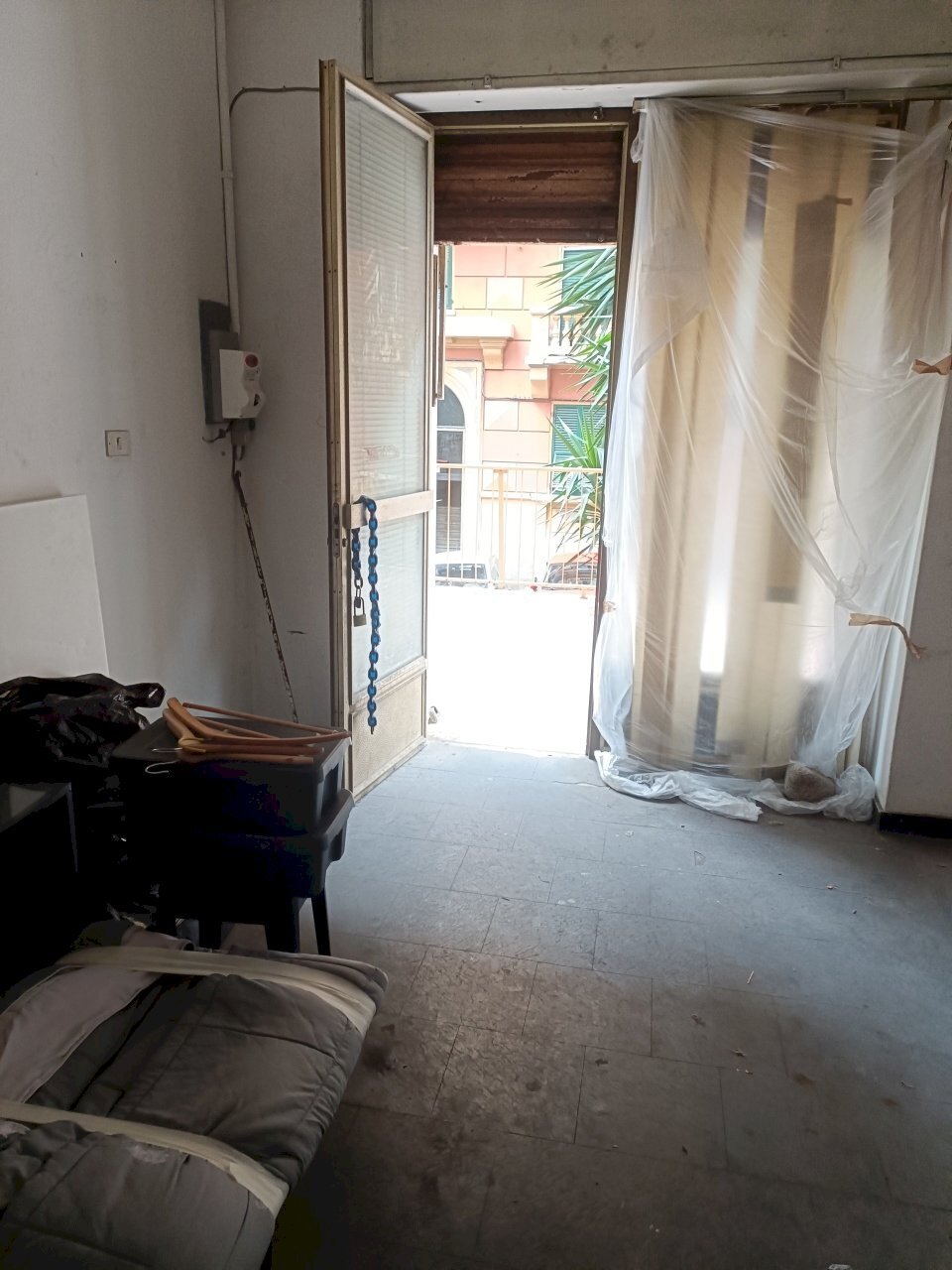 IMG20250224122946.jpg - Locale Commerciale Via dei Landi 1, Genova - foto 1