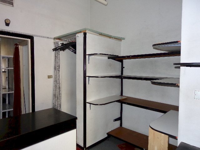 DSC00305.JPG - Commercial Premises Piazza Giovanni Tarello 3, Genova - photo 3