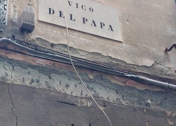 20250410_114209.jpg - Bilocale Vico del Papa 2, Genova - foto 18