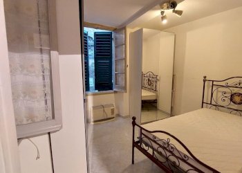 20250410_113716.jpg - Bilocale Vico del Papa 2, Genova - foto 5