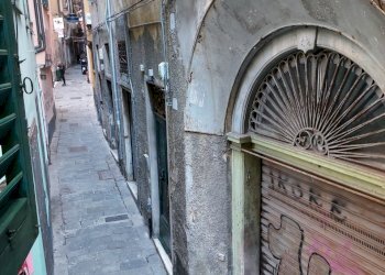 20250410_113749.jpg - Bilocale Vico del Papa 2, Genova - foto 12