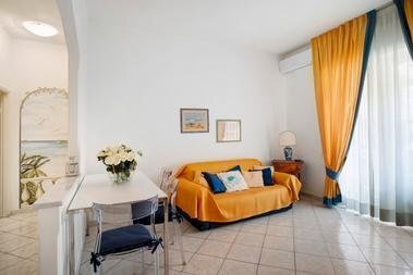 soggiorno nuova.jpg - Four-room apartment Via Roma 48, Alassio - photo 3