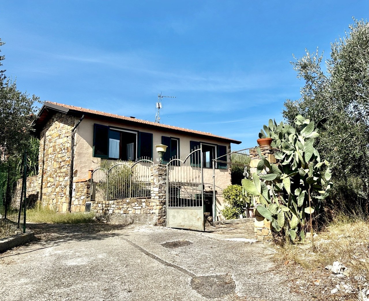 IMG_3923.jpeg - Rustico Via Madonna Della Neve, Diano Castello - foto 2