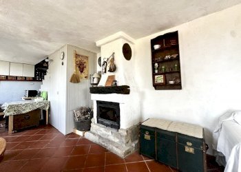 IMG_3958.jpeg - Rustico Via Madonna Della Neve, Diano Castello - foto 13