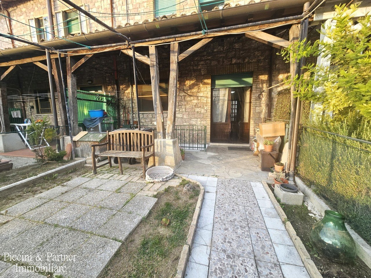 01.jpg - Villa a Schiera Via della Madonna dell'Olivo, Assisi - foto 1