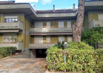 02.jpg - Appartamento Via Magliano 15, Massa - foto 2