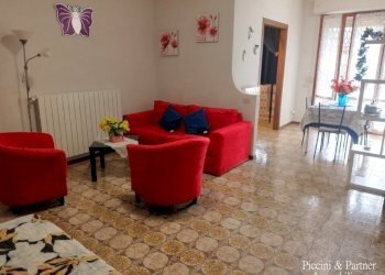 09.jpg - Appartamento Via Magliano 15, Massa - foto 9