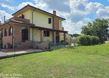 01.jpg - Casa indipendente Via Panicarola 17, Castiglione del Lago - foto 1