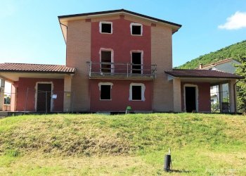 03.jpg - Villa Strada San Giovanni del Pantano 42, Perugia - foto 3