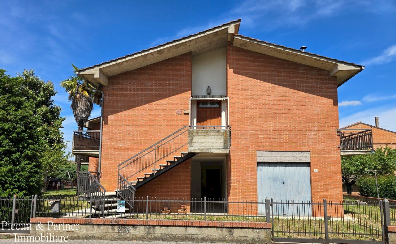 01.jpg - Casa indipendente Via Como, Montepulciano - foto 1