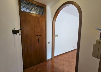 02.jpg - Appartamento Via Piero Gobetti 83, Chiusi - foto 2