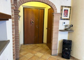 06.jpg - Villa Trifamiliare Via Bagnolo, Castiglione del Lago - foto 6