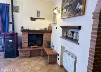 08.jpg - Villa Trifamiliare Via Bagnolo, Castiglione del Lago - foto 8