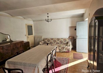 02A.jpg - Porzione di casa Via dell'Assino Camporeggiano 19, Gubbio - foto 3