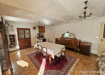 08.jpg - Porzione di casa Via dell'Assino Camporeggiano 19, Gubbio - foto 9