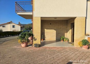 02.jpg - Apartment Via Aspromonte  6, Corciano - photo 2