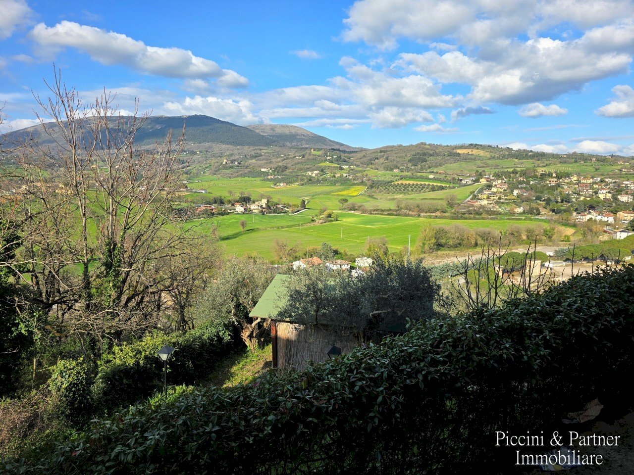 01.jpg - Porzione di casa Via Pinturicchio 15, Corciano - foto 1