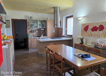 04.jpg - Portion of a house Via Pinturicchio 15, Corciano - photo 4