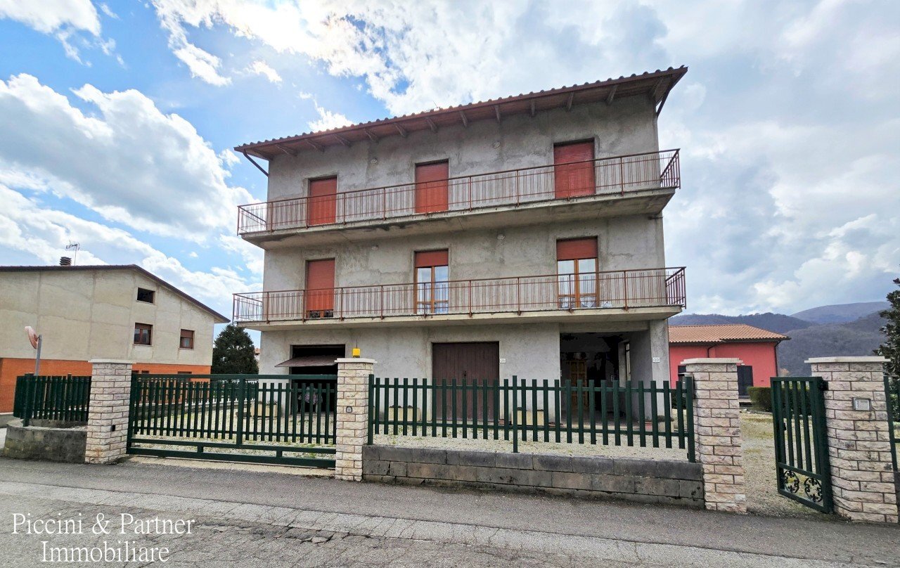 02.jpg - Villa Via Sant'Orsola 22, Perugia - foto 2