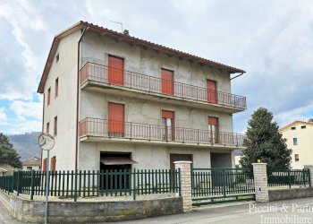 01.jpg - Villa Via Sant'Orsola 22, Perugia - foto 1